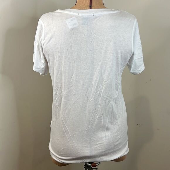 NWT Forever 21 Choose Love Over Hate V-Neck T-Shirt - Size Medium - Picture 7 of 10